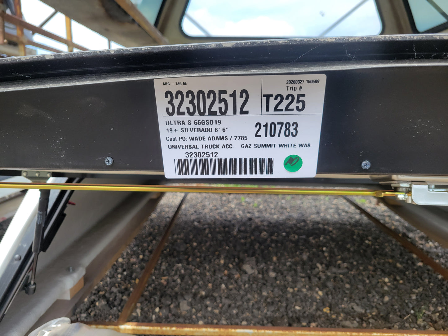 CENTURY ULTRA S CAP FOR 19-26 CHEVROLET 1500 6.6' BOX