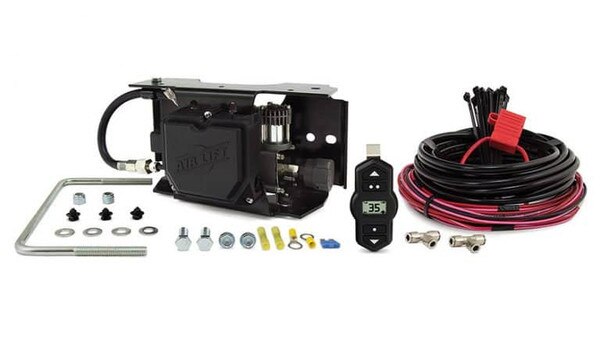 WIRELESSONE ONBOARD AIR
CONTROL SYSTEM W/EZ MOUNT
SINGLE PATH CONTROLLER PROVIDES EQUAL
INFLATION OF BOTH AIR SPRINGS
AIR LIFT AIR HELPER SPRINGS