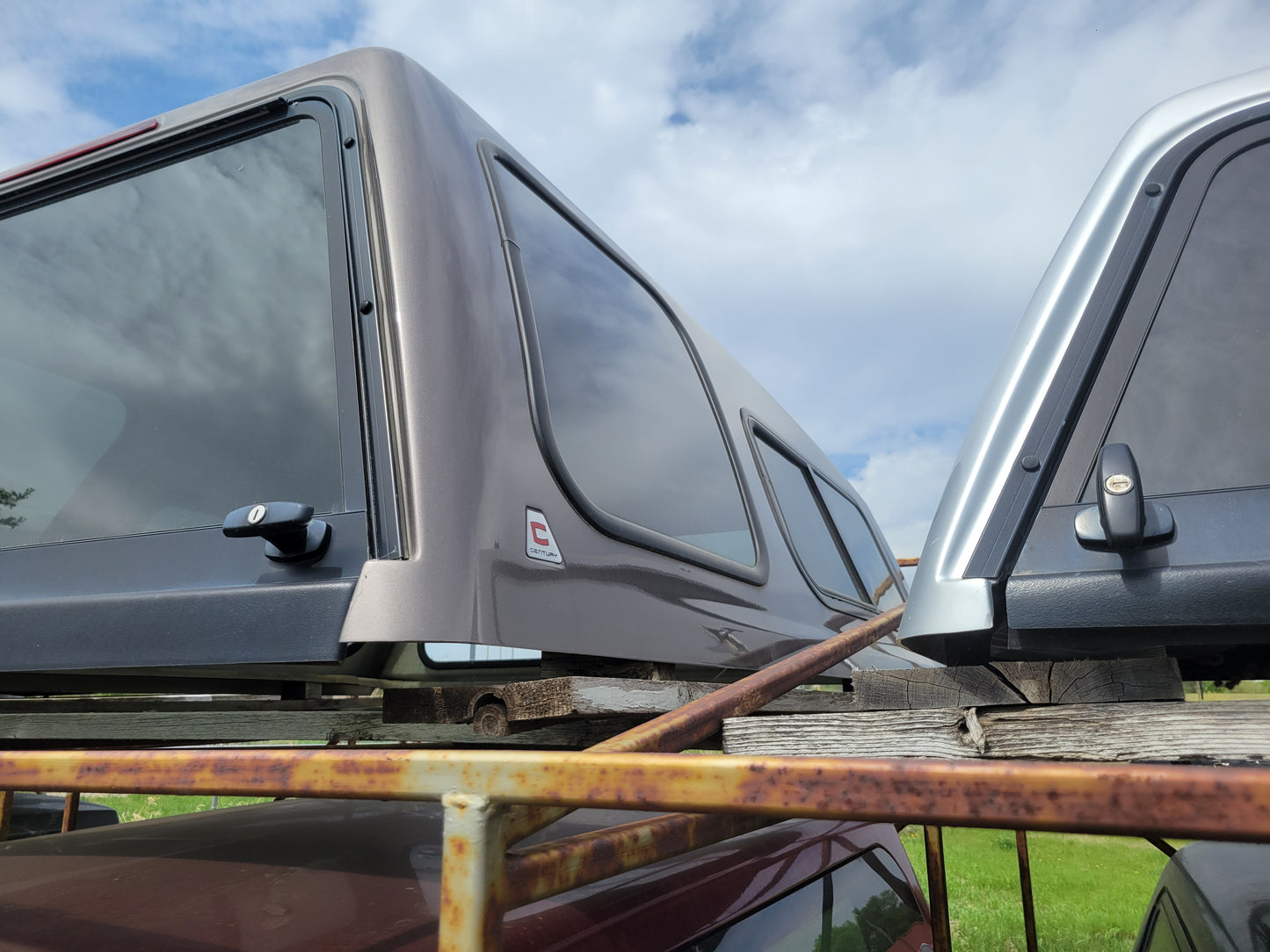 USED CENTURY T-CLASS CAP 15-20 FORD F150 6.6' BOX