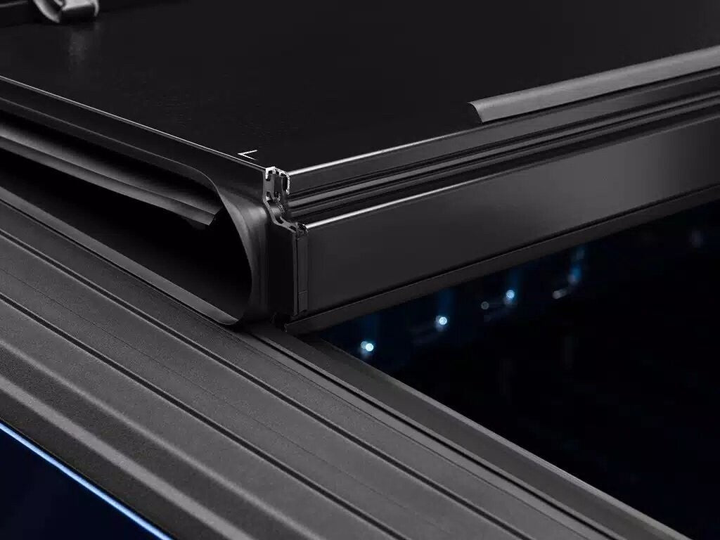 FORD BAKFlip Fibermax Truck Bed Cover