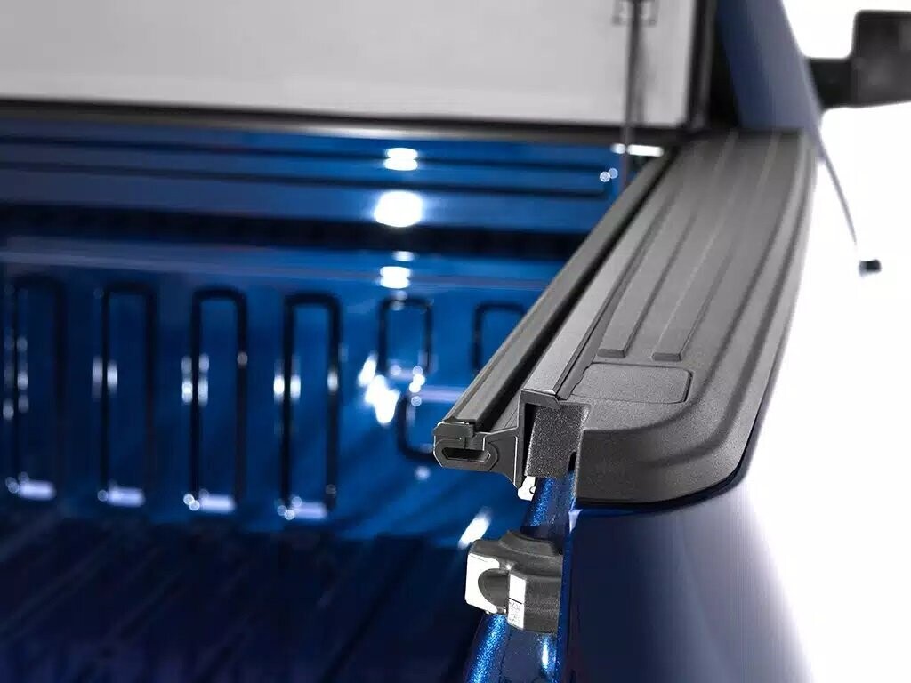 FORD BAKFlip Fibermax Truck Bed Cover