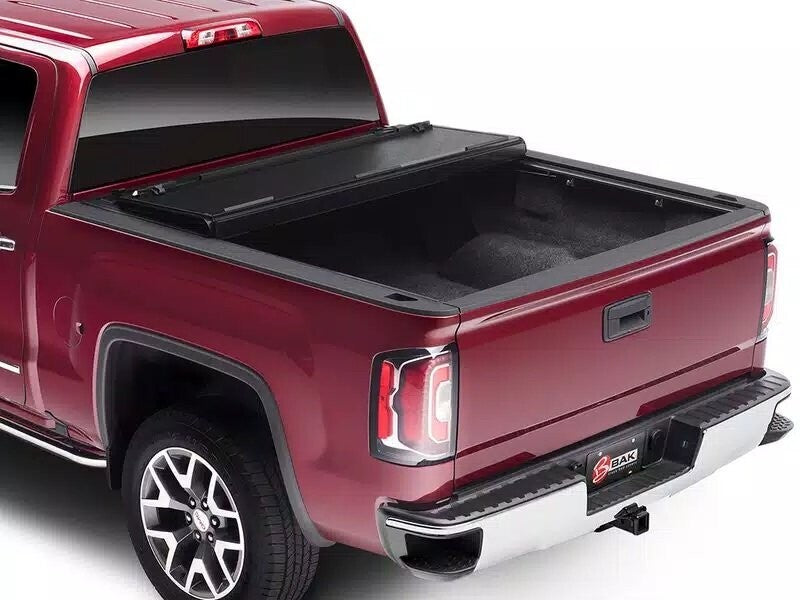 SILVERADO/SIERRA BAKFlip Fibermax Truck Bed Cover