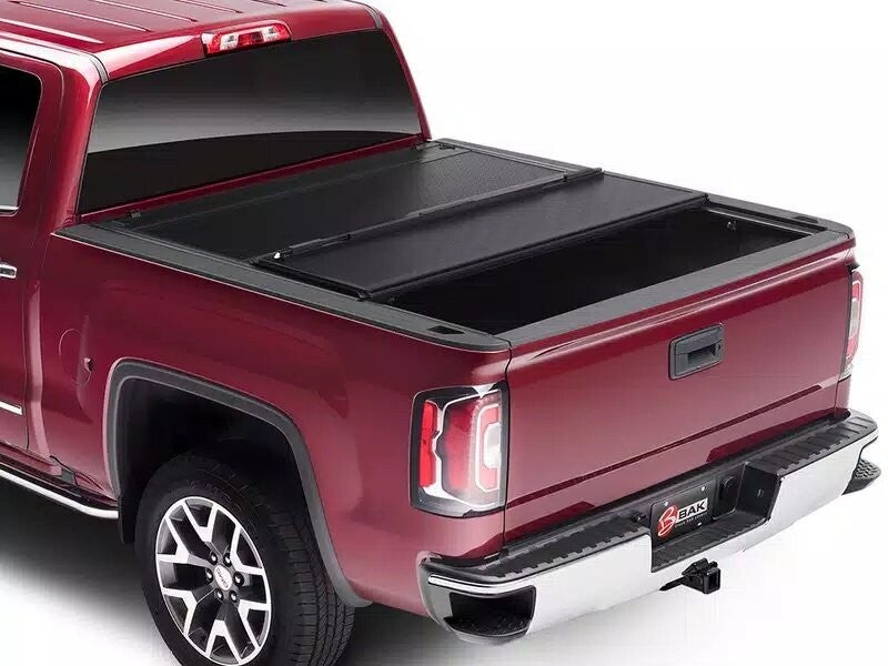 SILVERADO/SIERRA BAKFlip Fibermax Truck Bed Cover