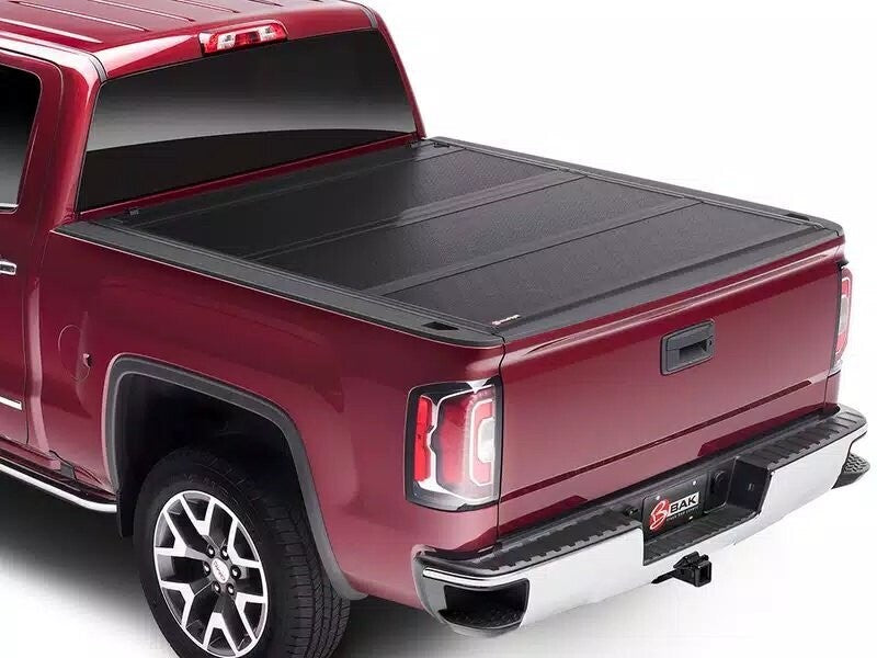 SILVERADO/SIERRA BAKFlip Fibermax Truck Bed Cover