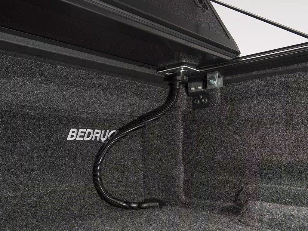 SILVERADO/SIERRA BAKFlip Fibermax Truck Bed Cover
